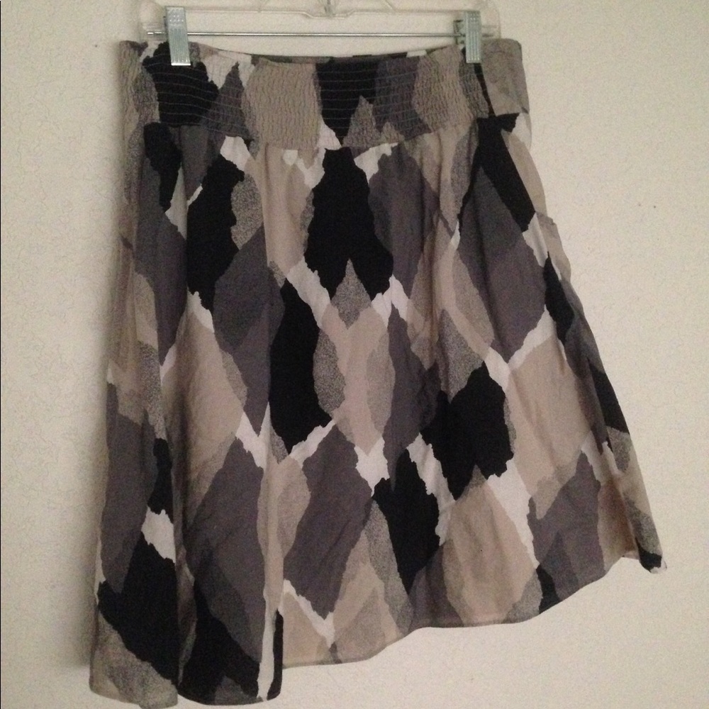 Modern styled skirt